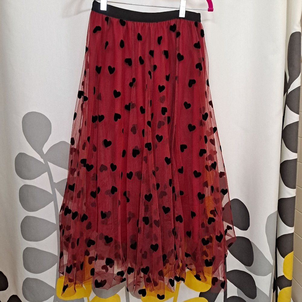 Red Heart-Print Midi Skirt - Unbranded